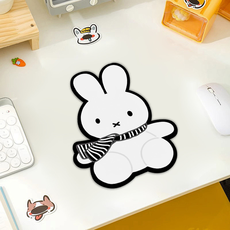 Miffy Mouse Pad Kawaii Cartoon - Kawaii Tech Accessories recension och pris